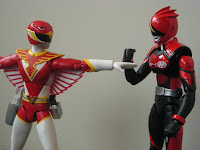 SH Figuarts Red Hawk 10