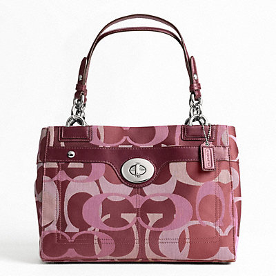 COACH: F17140 PENELOPE OPTIC RED SIG CARRYALL RM549