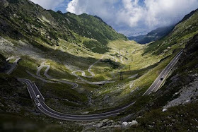 drive-roads-around-the-globe-20