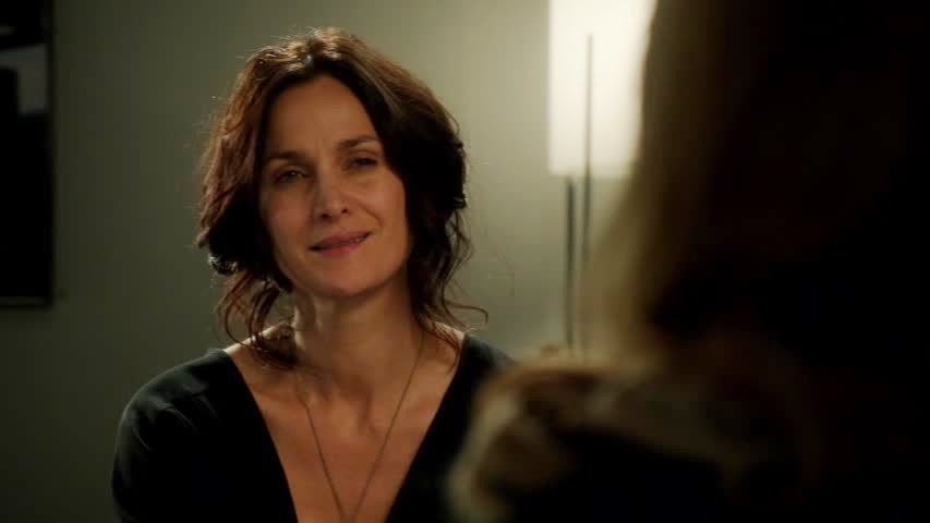 Carrie Anne Moss Films Et Programmes Tv Movie and TV Cast Screencaps: Carrie-Anne Moss as Saffron in Compulsion