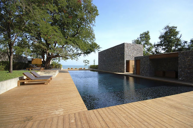 DISEÑO DE CASA MODERNA CON PAREDES DE PIEDRA en http://diseñodecasas.blogspot.com DISEÑO DE CASA MODERNA CON PAREDES DE PIEDRA