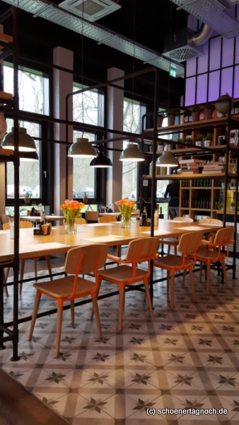 Innenansicht griechisches Restaurant Denkfabrik in Karlsruhe Innenansicht griechisches Restaurant Denkfabrik in Karlsruhe