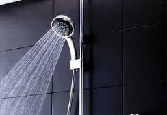 Mandi Panas atau Dingin? Manfaat Kedua Jenis Showers