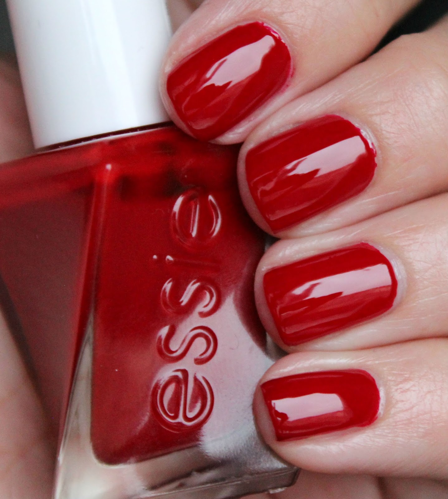 NAILTASTIC Essie Gel Couture Bubbles Only