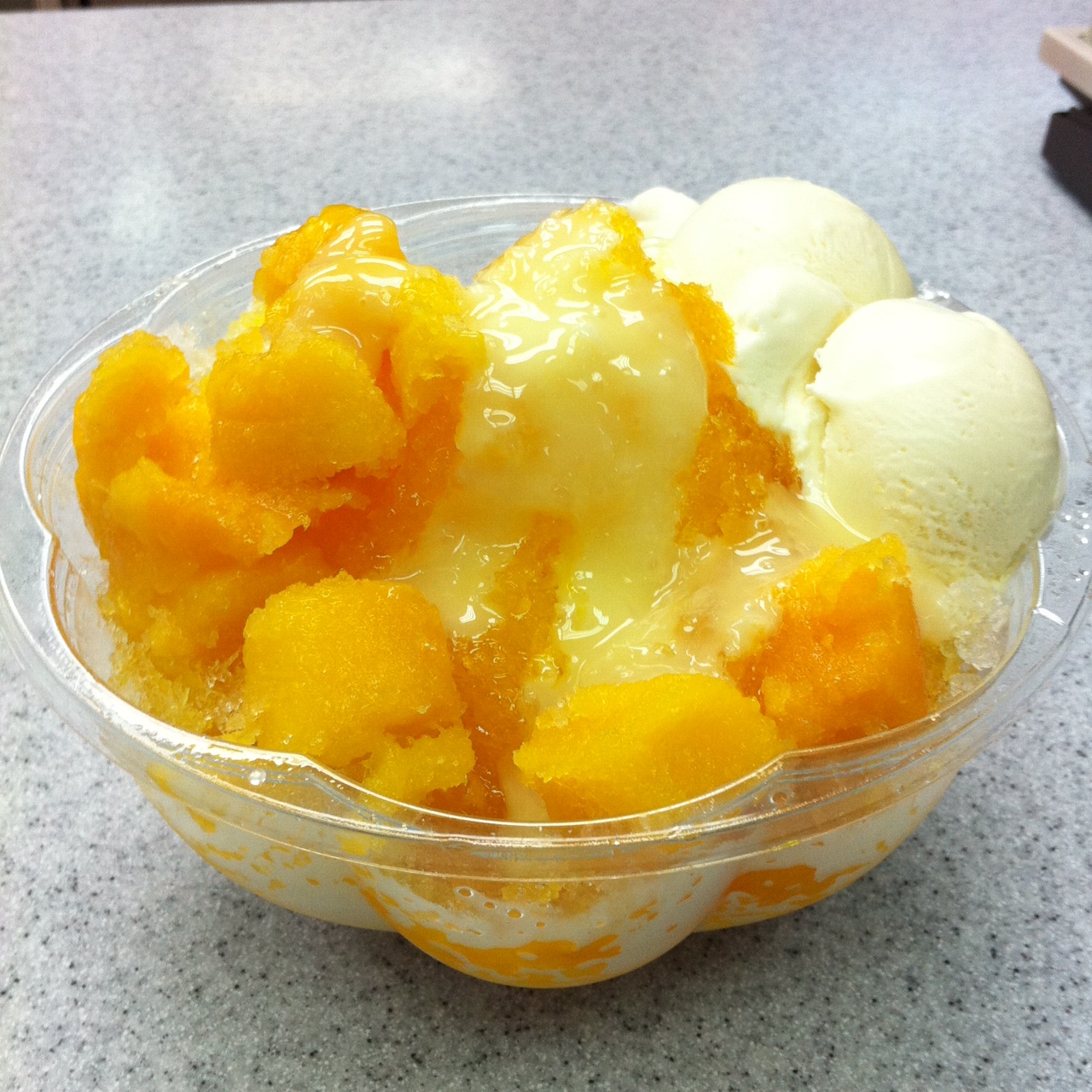 a hungry girl's guide to taipei snapshot/costco i MANGO SHAVED ICE at COSTCO