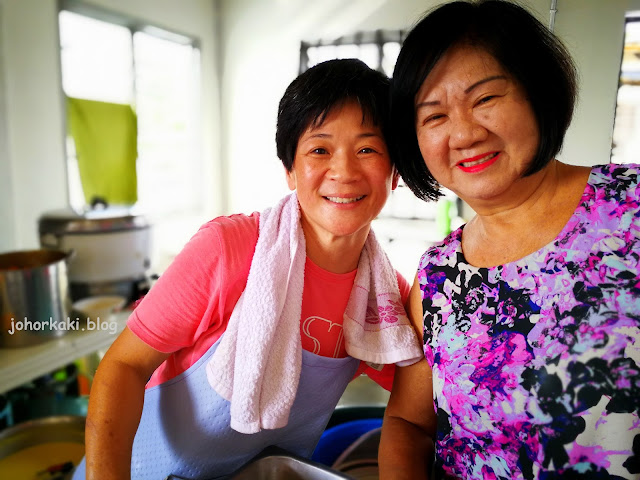 Breakfast at Grace's Mama Nyonya. Desa Tebrau Grace's-Mama-Nyonya-Desa-Tebrau