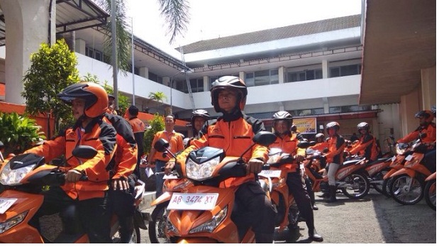 Pekerjaan Yang Menghasilkan Barang Dan Jasa Lengkap Beserta Gambar Pustakapengetahuan Com