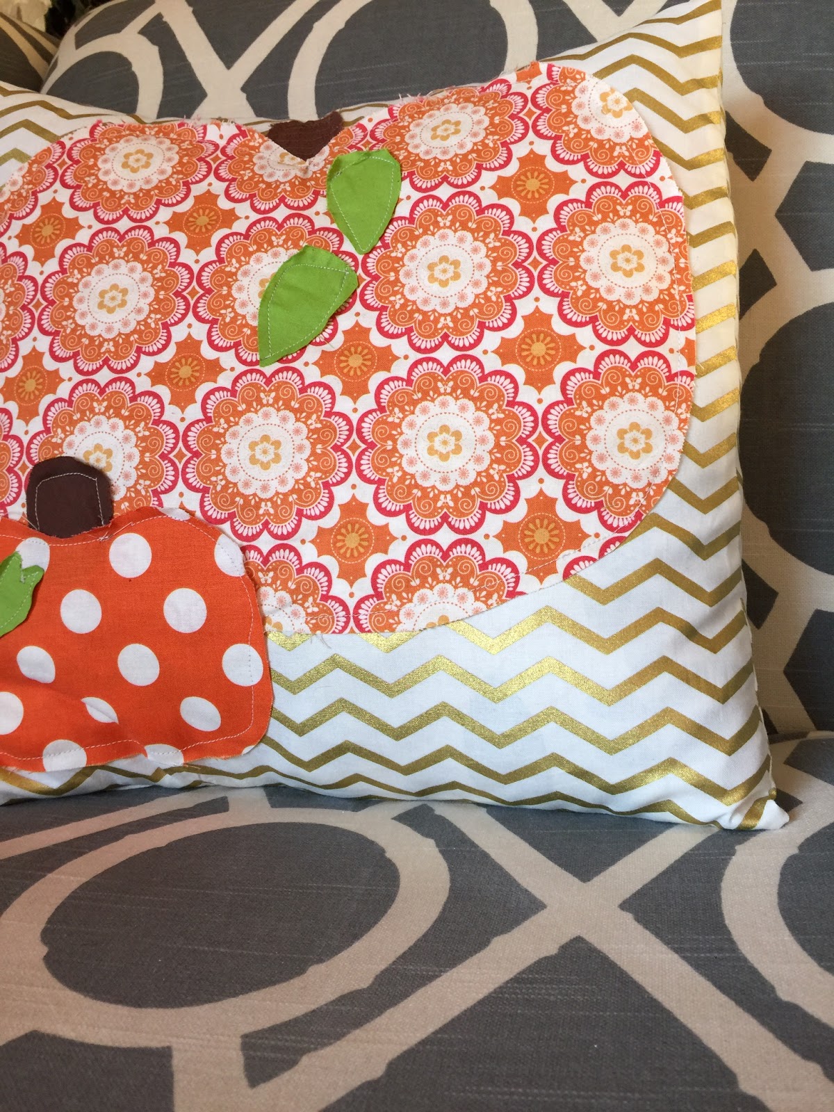 Quickest...Simplest Pumpkin Pillow Ever. From Scratch! A Vision to