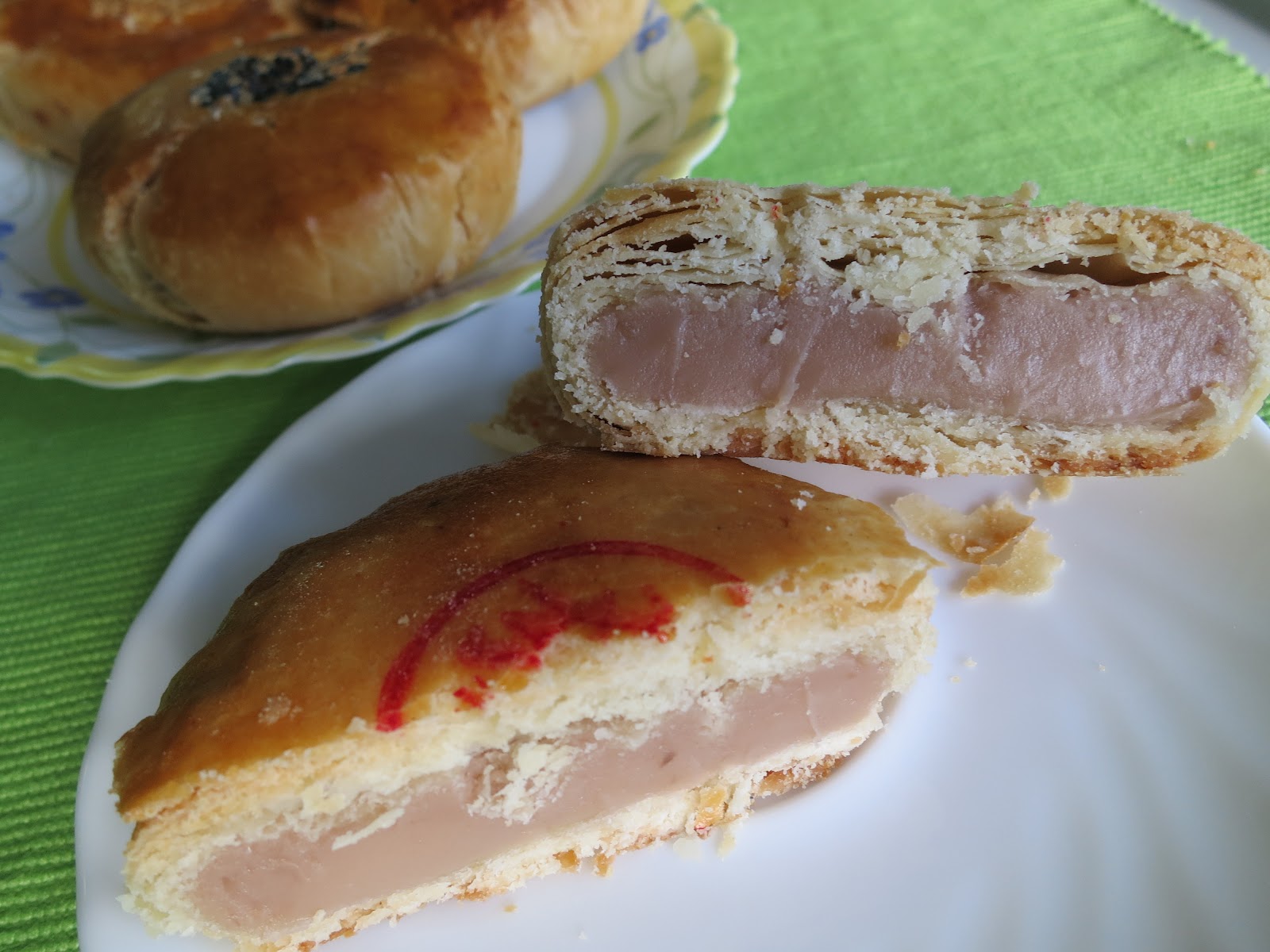 Traditional Chinese Cakes and Biscuits @ GN 满发 Food and Biscuits in