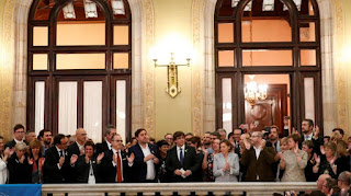 Το Λαϊκό Κόμμα (PP) του Ραχόι έχασε τις οκτώ από τις 11 έδρες του στην Καταλονία