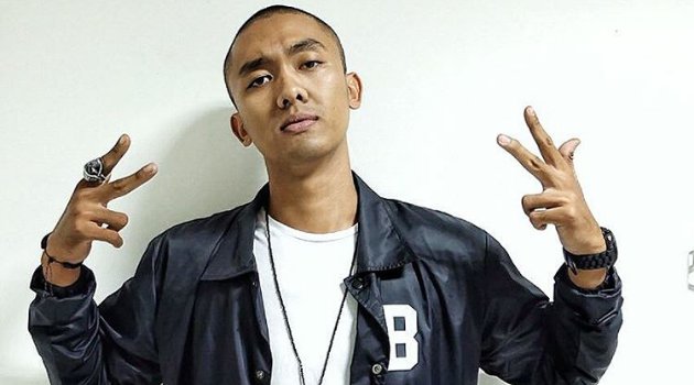 Artis Indonesia yang Di putus Kontrak Karena Tersandung Kasus Artis Indonesia yang Di putus Kontrak Karena Tersandung Kasus