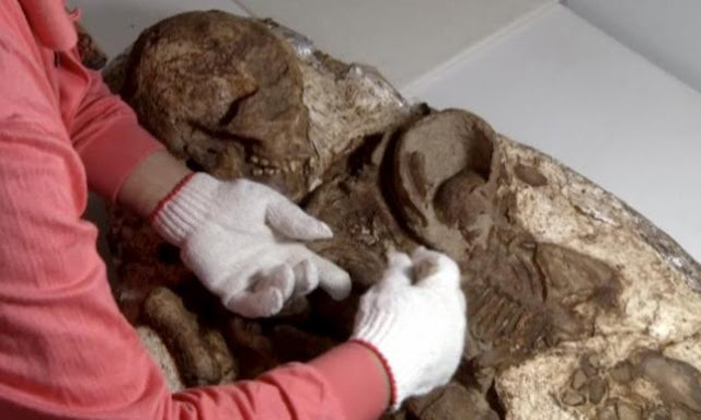 Taiwan finds 4,800-year-old remains of mother cradling baby Taiwan finds 4,800-year-old remains of mother cradling baby