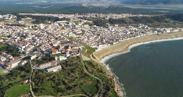 foto aérea de Nazare - Portugal