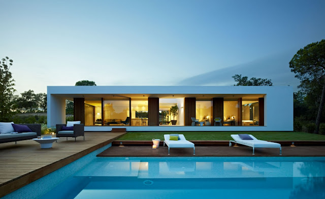 Modern Villa Indigo as seen from the swimming pool