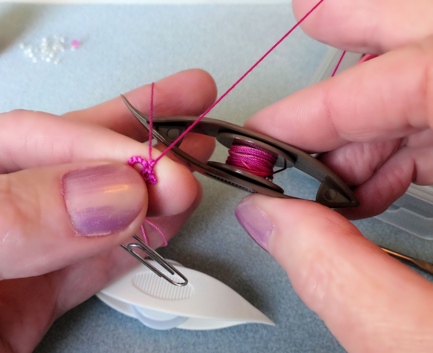 tatting shuttle with bobbin tatting shuttle with bobbin