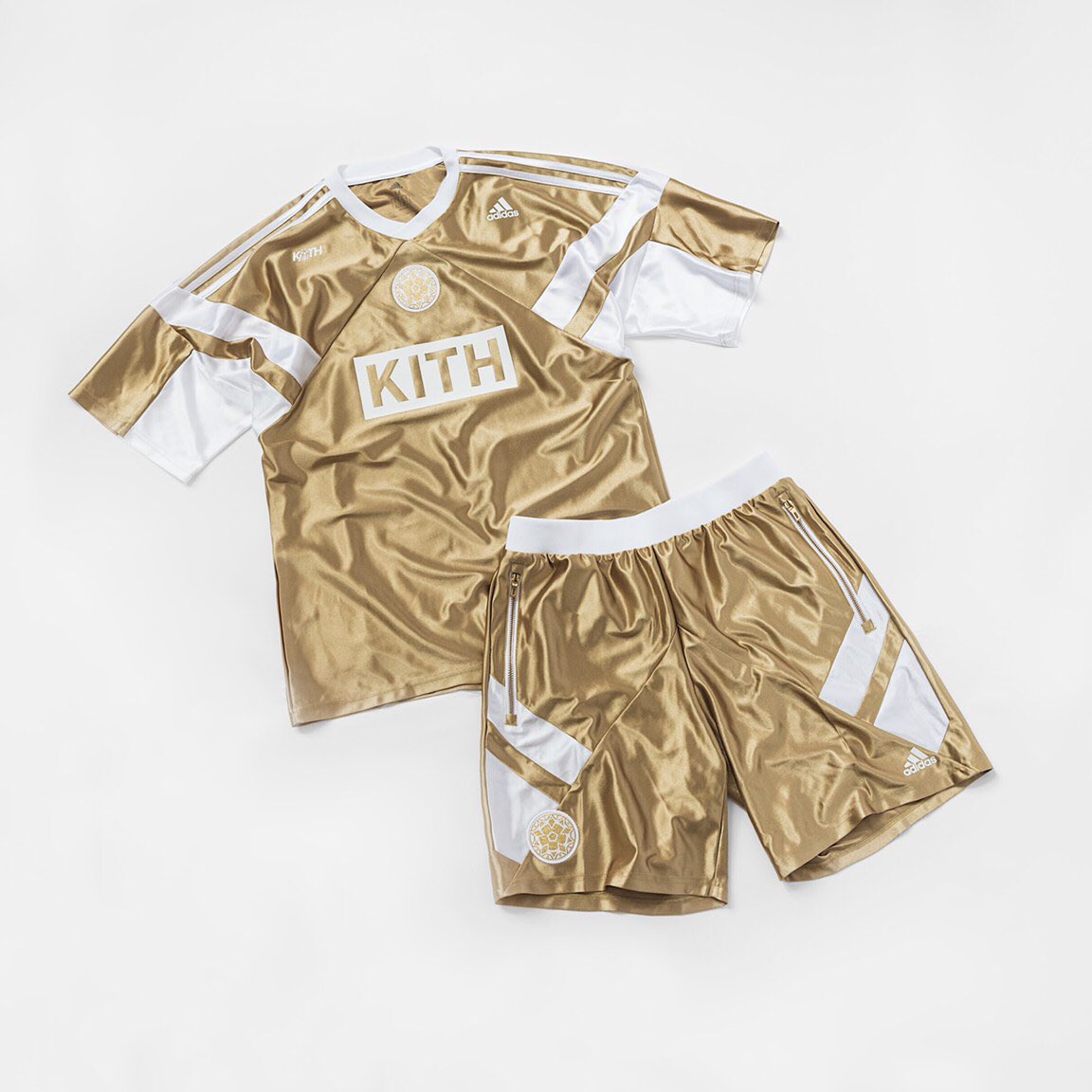 Oustanding USA 94 Inspired Adidas x Kith 2018 Chapter 3: Golden Goal