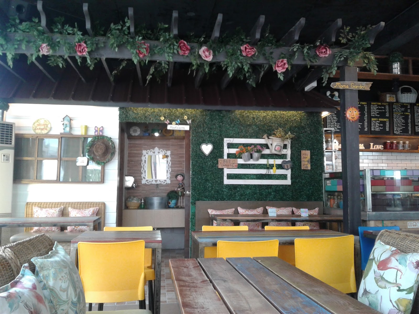 Davao Food Trip 05 Creating Keepsakes Cafe The Fat Foot Adventures