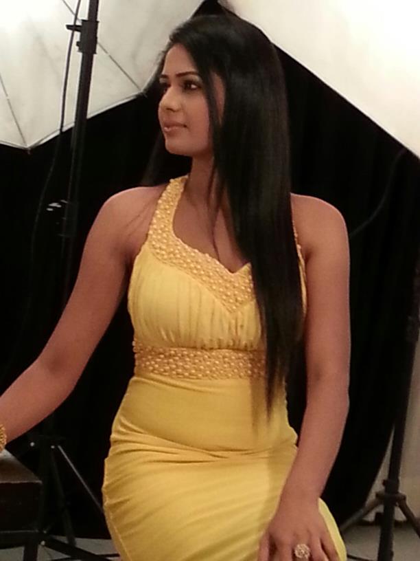 Sl Hot Actress Pics Maheshi Madushanka Pool