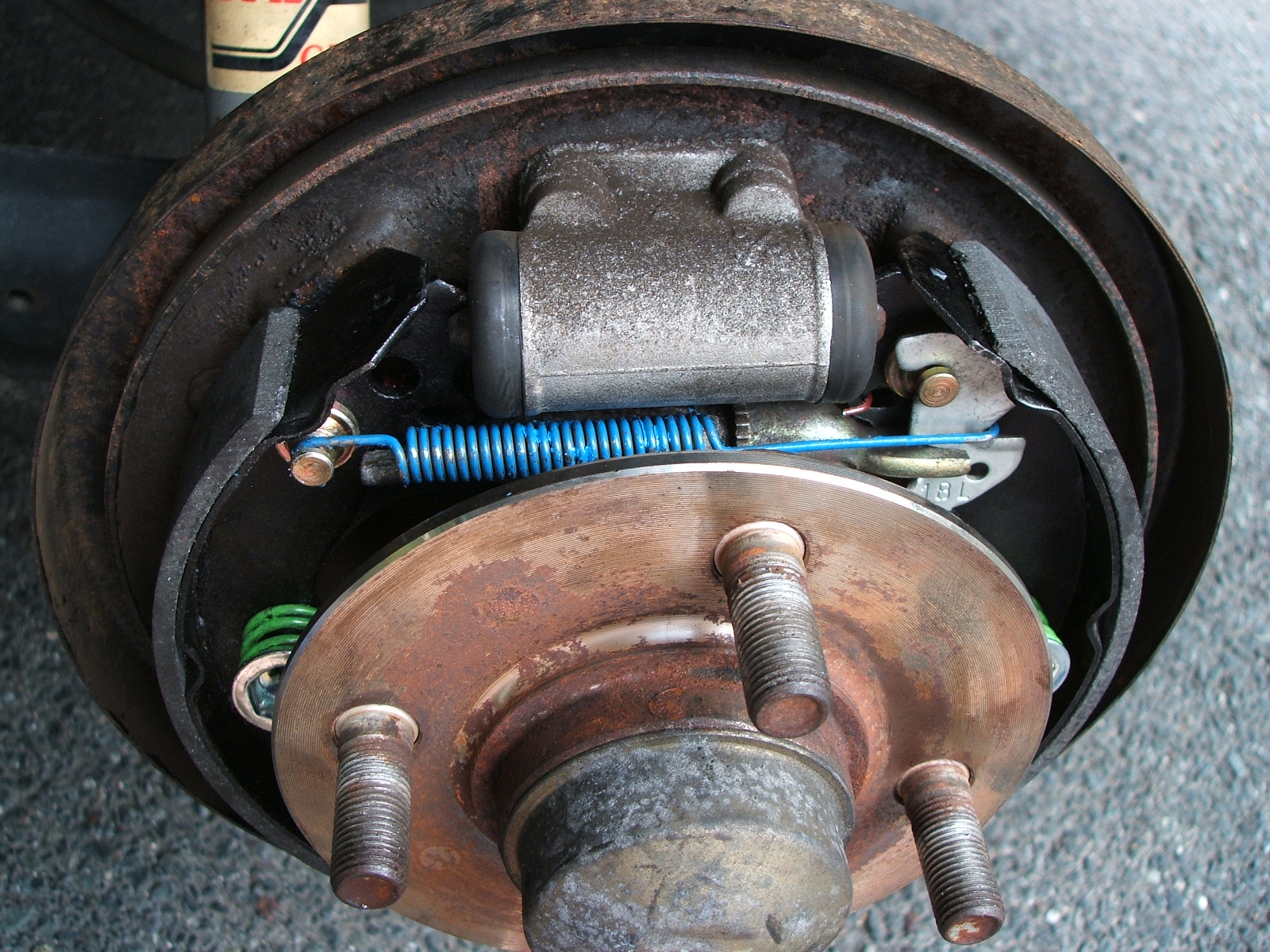 Qualified Schmalified: Changing Brake shoes on a 1997 Sentra Qualified Schmalified: Changing Brake shoes on a 1997 Sentra