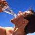 9 λόγοι για να πίνουμε νερό