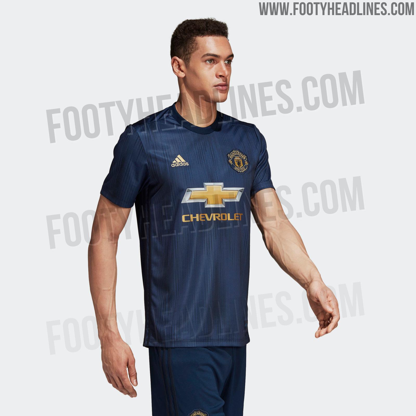 2018-19 Manchester United adidas Third Shirt *As New* S DP6022