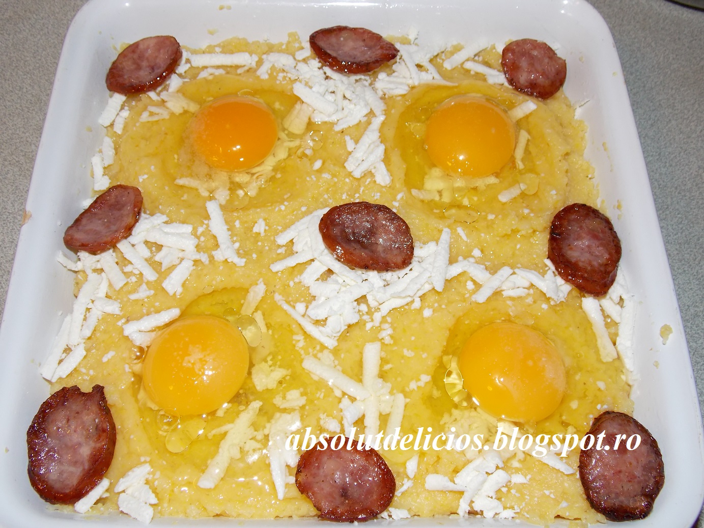Absolut Delicios Retete culinare BAKED POLENTA LAYERED WITH SAUSAGES