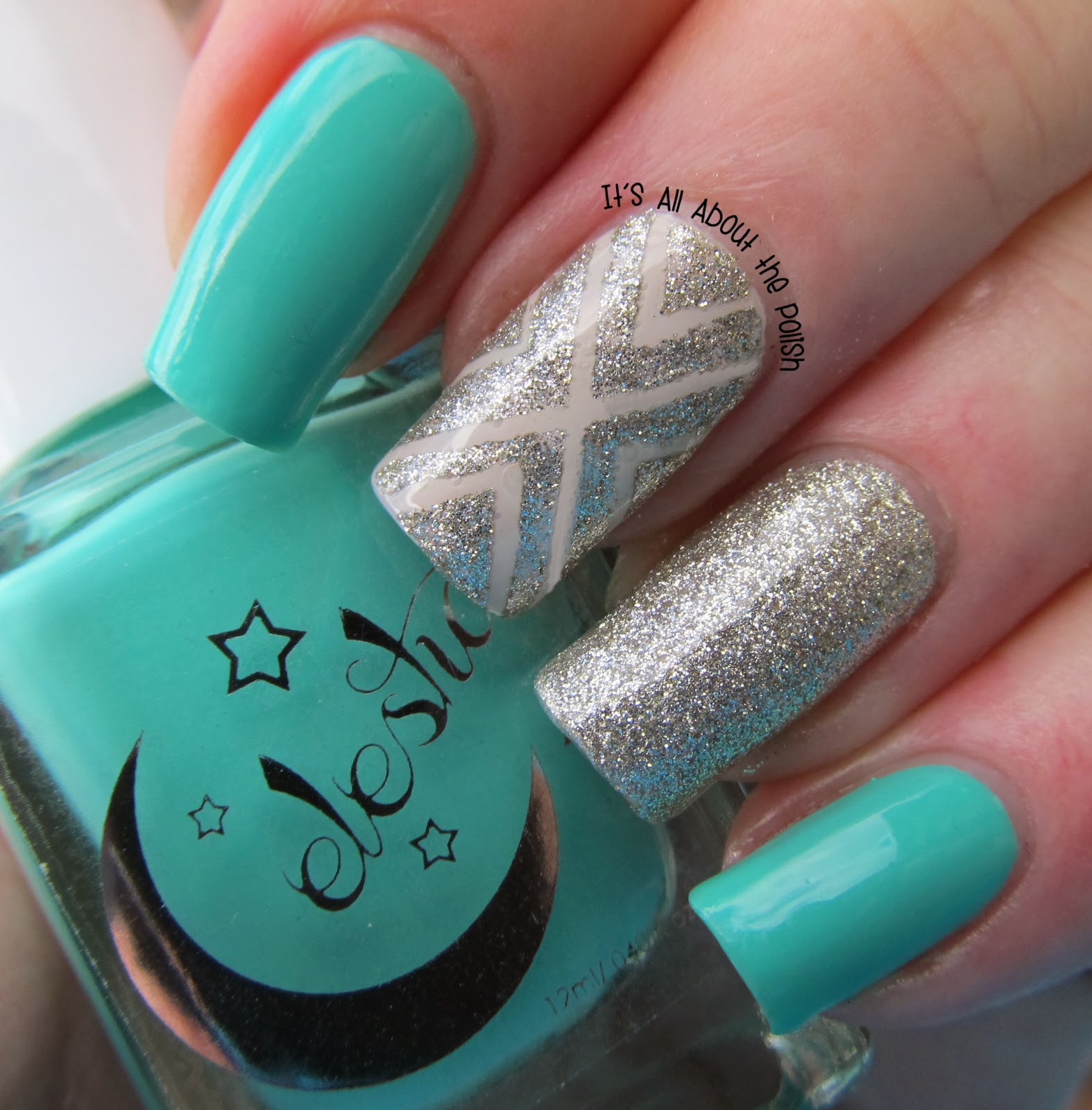 It's all about the polish: X Nail Glitter Design