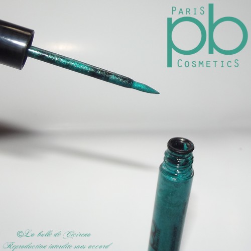 Eyeliner waterproof Vert lagon PB Cosmetics Blog beauté Cicirena