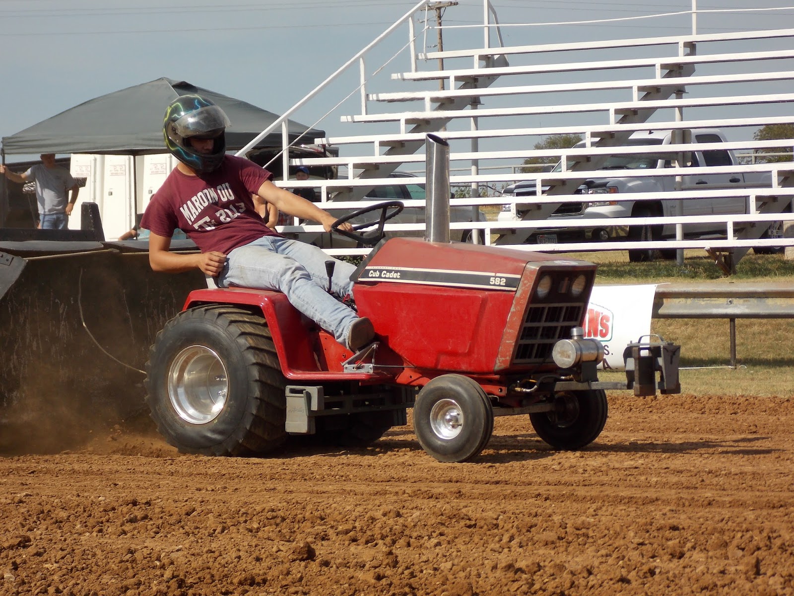 LSGTPA TRACTOR PULLING LSGTPA Teams Shine at Lindsay Truck & Tractor Pull