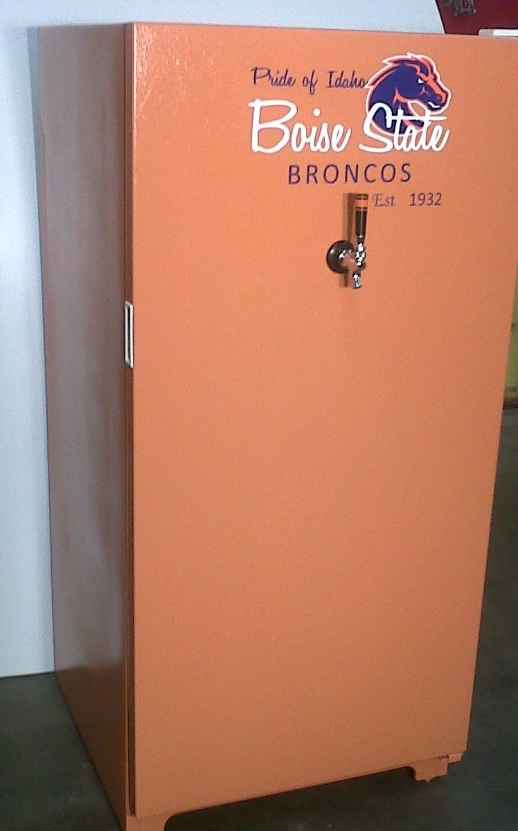 STUDIO 7 SIGNS Custom Kegerators!