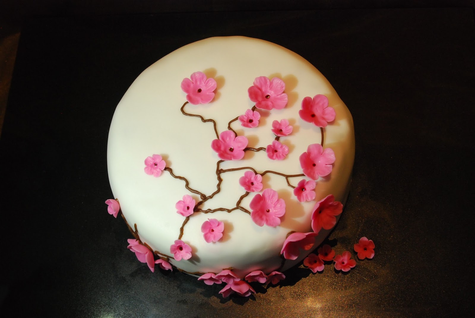 CutchiCakes Cherry Blossom Cake