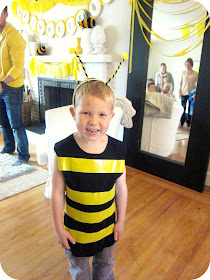 My House of Giggles: A Yellow Bumble Bee Birthday Party!