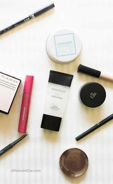 What's Currently In My Makeup Bag | A Relaxed Gal