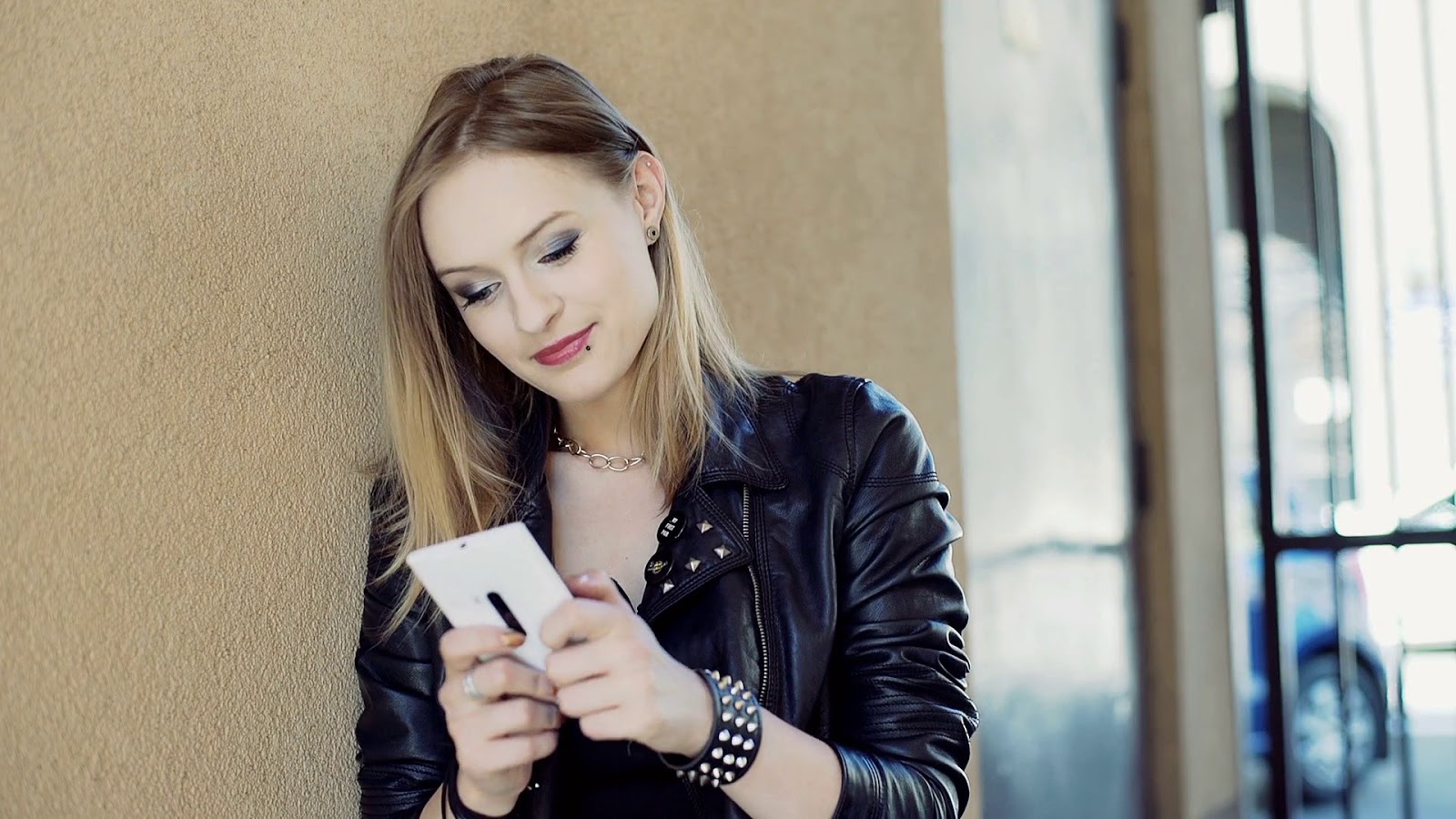 خلفيات بنات شريرات Punk Girls Wallpapers