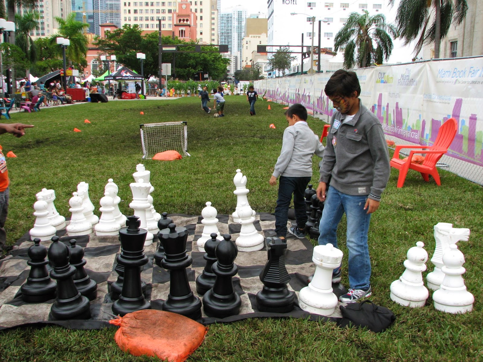 Bonao Internacional: JUEGO DE AJEDREZ " GIGANTE " , PARA LA RECREACION ...