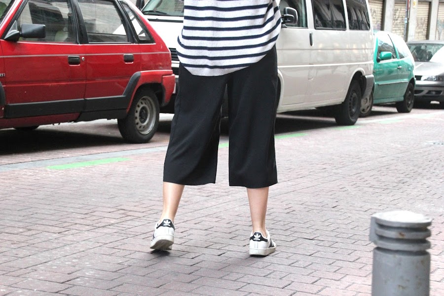 DIY Patrones pantalon culotte midi palazo pantalon-falda. Tutoriales diy ropa mujer y patrones gratis.