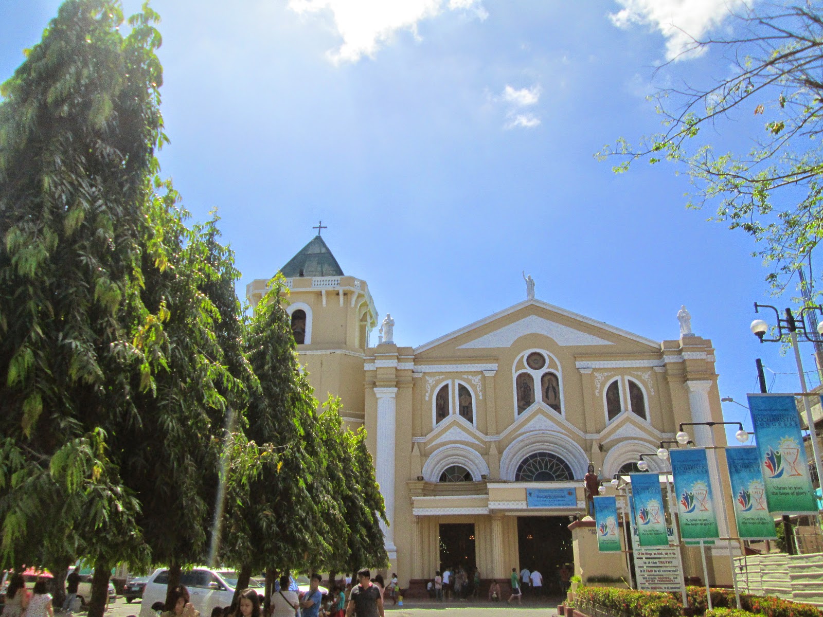 INSPIRING JOURNEY SAINT FERDINAND CATHEDRAL (GOOD FRIDAY 2015)