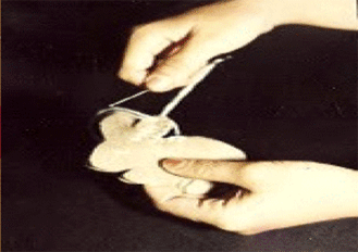 Menyatukan bagian depan dan belakang Untuk Cara Membuat Boneka Kelinci Imut Dari Kain Flanel