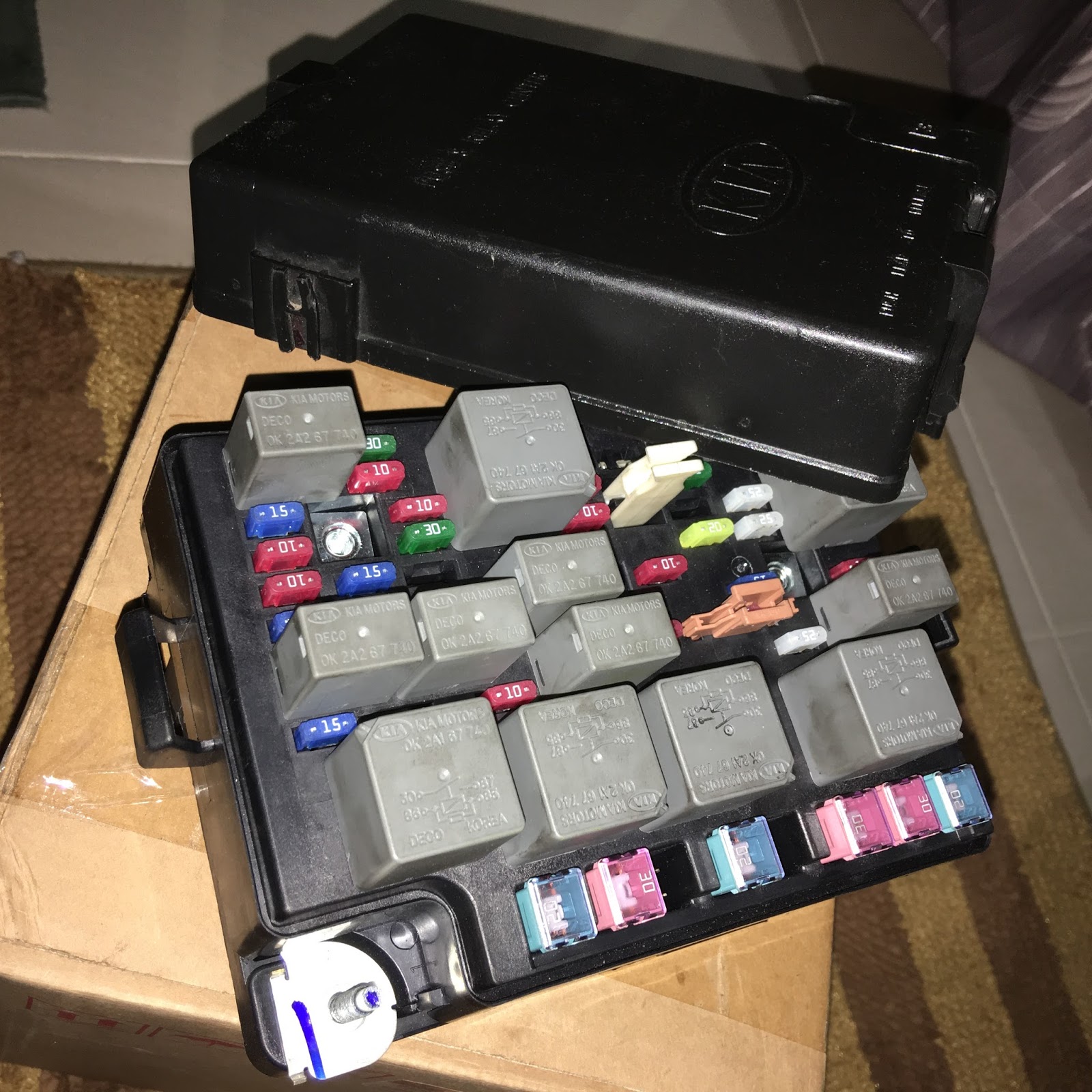 KIA SPECTRA: GENUINE MAIN FUSE BOX ASSY @ KIA SPECTRA. fuse box 2002 kia spectra 