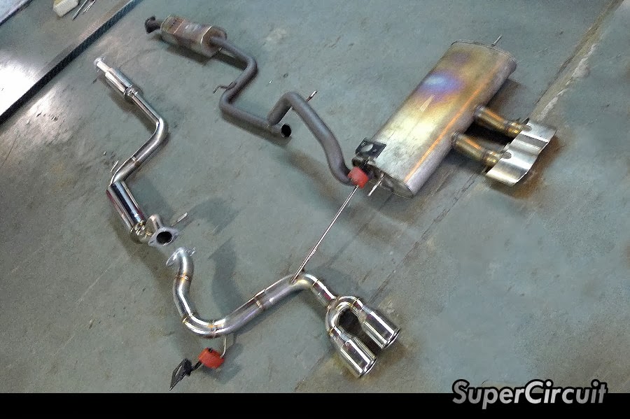 SUPERCIRCUIT Exhaust Pro Shop: Ford Focus ST (3rd Gen) Downpipe & Exhaust Customization