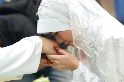 Kenapa Setelah Menikah, Istri Terlihat Kalah Cantik Dengan Wanita Lain? Inilah Penyebabnya Kenapa Setelah Menikah, Istri Terlihat Kalah Cantik Dengan Wanita Lain? Inilah Penyebabnya