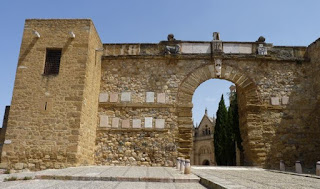 El Arco de los Gigantes. El Arco de los Gigantes.