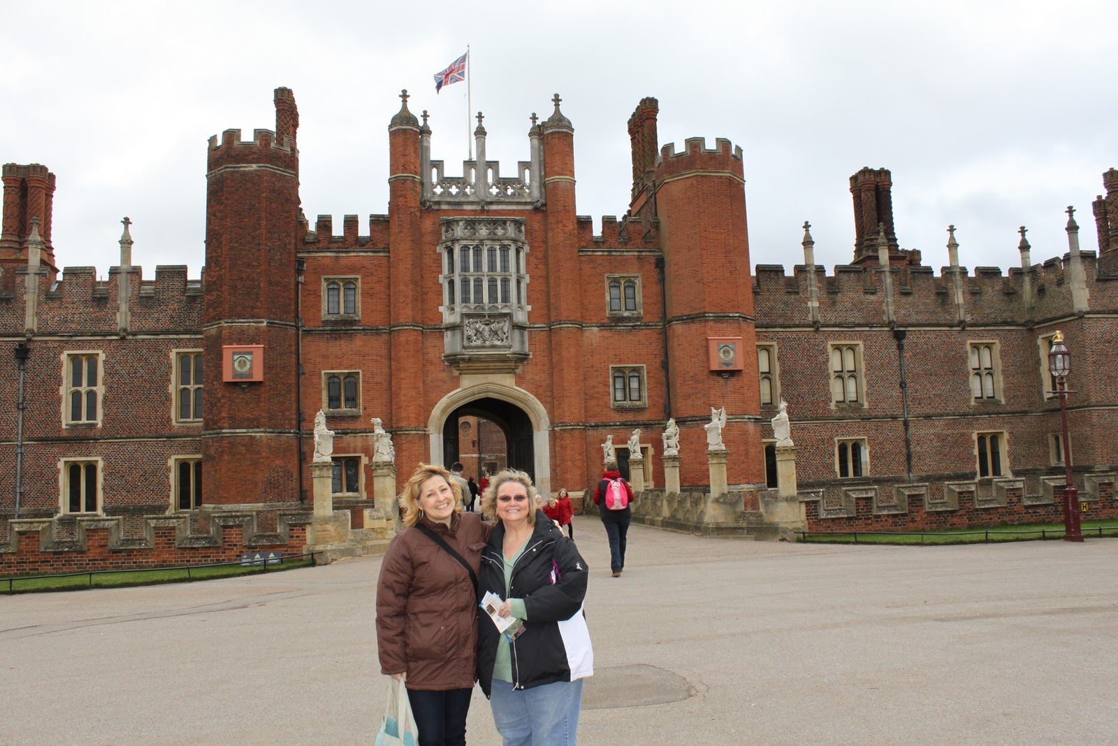 Carol's European Adventure: Hampton Court Palace in pictures.