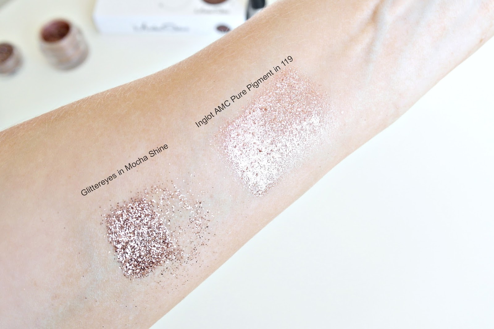 swatches of glittereyes mocha shine and Inglot pigment in 119 