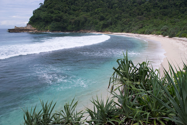 Wisata Pantai Sanggar di Tulungagung Wisata Pantai Sanggar di Tulungagung