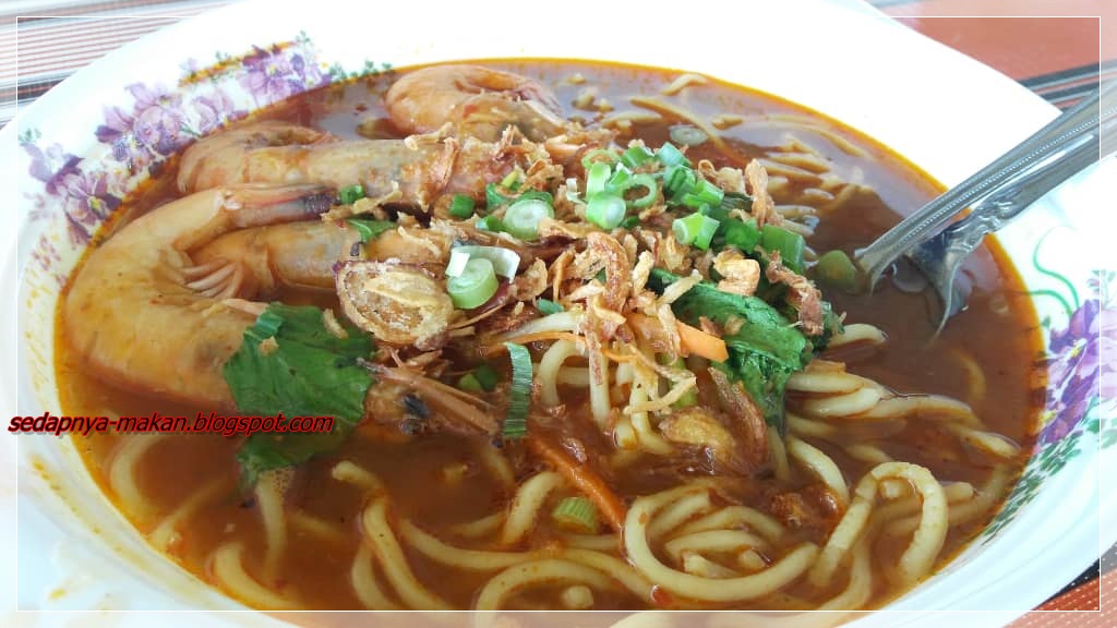 MaKaN JiKa SeDaP Makan Mee Udang di Restoran Terapung TT Merdeka