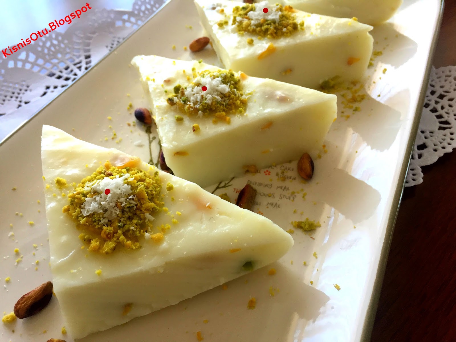 Damla Sakızlı Muhallebi Tarifi Videosu Damla Sakızlı Muhallebi Tarifi Videosu
