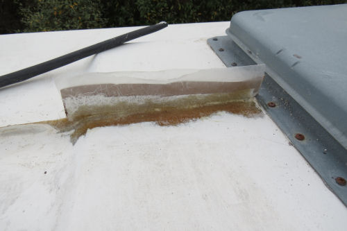 seam on a fiberglass trailer