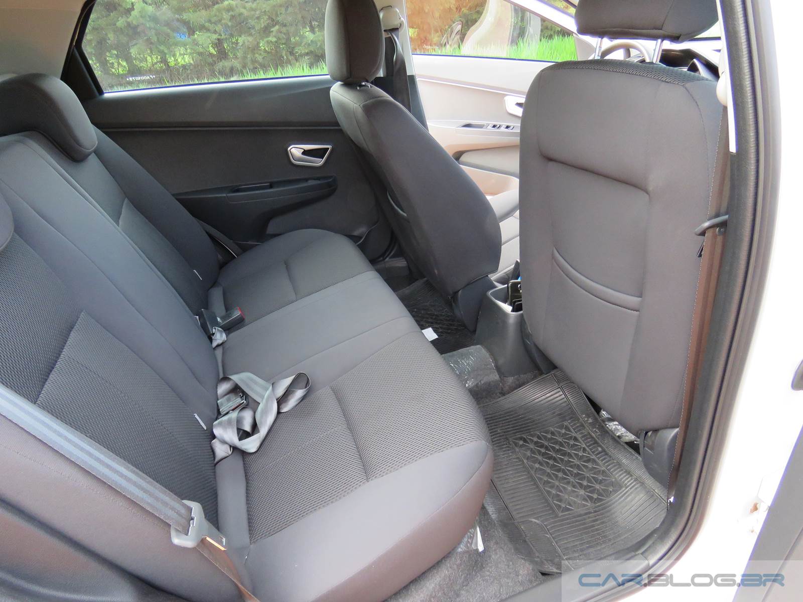 Chery Celer x Ford Ka - interior