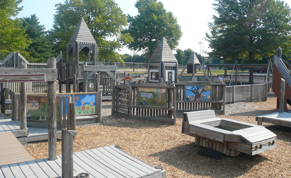 Play St. Louis Moody Park (Longacre Park), Fairview Heights, IL